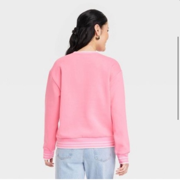 A new day target sweater. B2 - Picture 2 of 5